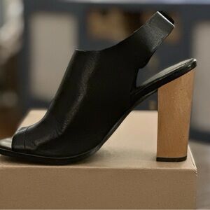 Audrey Brooke Black Leather Slingback Sandal Wood Heel Peep Toe Women's 9.0